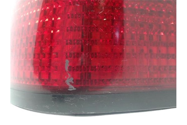 Recambio de piloto trasero izquierdo para citroen xantia berlina referencia OEM IAM 6350K2  