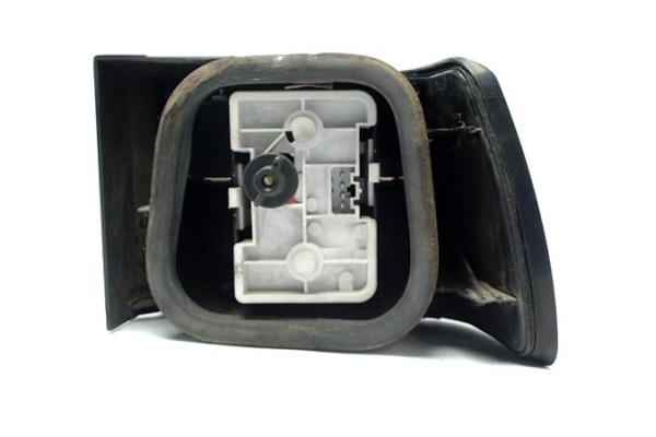 Recambio de piloto trasero izquierdo para citroen xantia berlina referencia OEM IAM 6350K2  