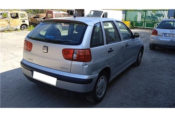 seat ibiza (6k1) del año 2001