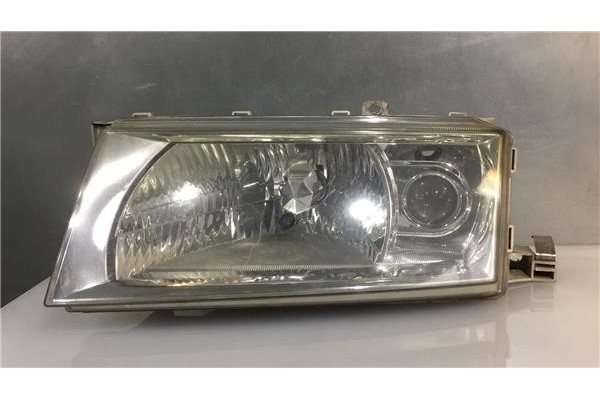 Recambio de faro delantero izquierdo para skoda octavia berlina (1u2) 1.9 tdi referencia OEM IAM 1U1941015L  