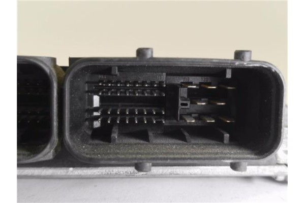 Recambio de centralita para volkswagen polo iv (9n1) 1.2 12v referencia OEM IAM 03E906033 5WP4016304 