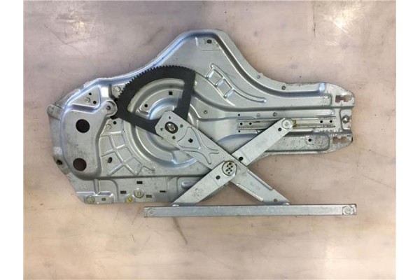 Recambio de mecanismo elevalunas delantero derecho para hyundai elantra (xd) 2.0 crdi referencia OEM IAM 824802D061AX 824022D010