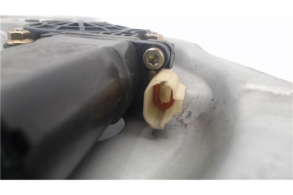 Recambio de mecanismo elevalunas delantero derecho para hyundai elantra (xd) 2.0 crdi referencia OEM IAM 824802D061AX 824022D010