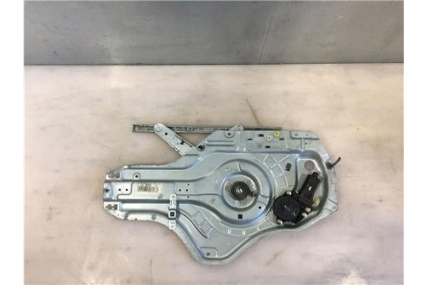 Recambio de mecanismo elevalunas delantero izquierdo para hyundai elantra (xd) 2.0 crdi referencia OEM IAM 824702D061AX 824012D0