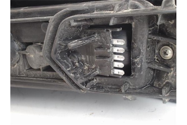 Recambio de piloto trasero izquierdo para opel corsa c 1.2 twinport referencia OEM IAM 93170222  