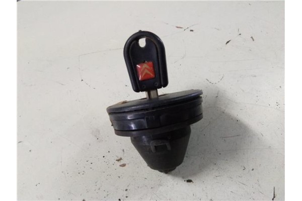 Recambio de tapon combustible para citroen zx 1.6 i referencia OEM IAM    Recambio de tapon combustible para citroen zx 1.6 i referencia OEM IAM