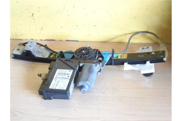 Recambio de mecanismo elevalunas trasero derecho para audi a4 berlina (8e) 1.9 tdi referencia OEM IAM 8E0959802E 5WK49205CBF 105