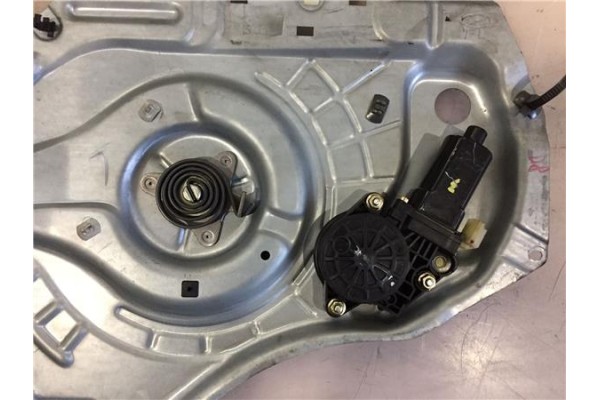 Recambio de mecanismo elevalunas delantero izquierdo para hyundai elantra (xd) 2.0 crdi referencia OEM IAM 824702D061AX 824012D0