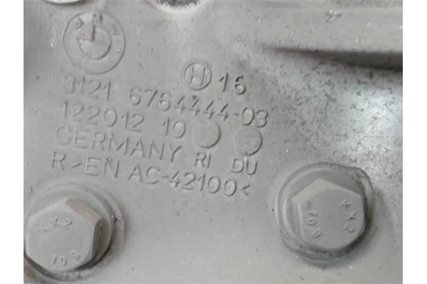 Recambio de mangueta delantero derecha para bmw serie 1 berlina (e81/e87) 2.0 120d referencia OEM IAM 676444403  