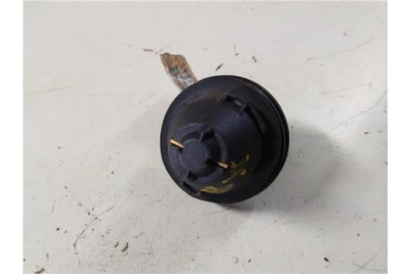 Recambio de tapon combustible para citroen zx 1.4 i referencia OEM IAM    Recambio de tapon combustible para citroen zx 1.4 i referencia OEM IAM