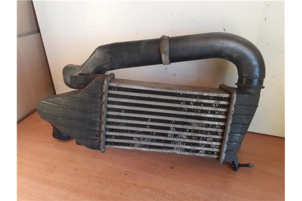 Recambio de intercooler para opel astra h berlina 1.7 cdti referencia OEM IAM 13128926 WK15294 