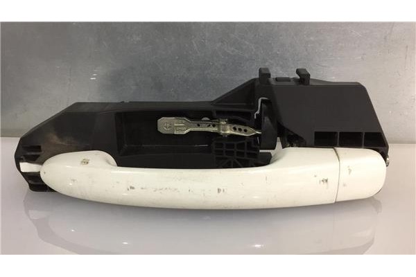 Recambio de maneta exterior delantero derecha para fiat ii bravo (198) 1.9 d multijet referencia OEM IAM 242566  