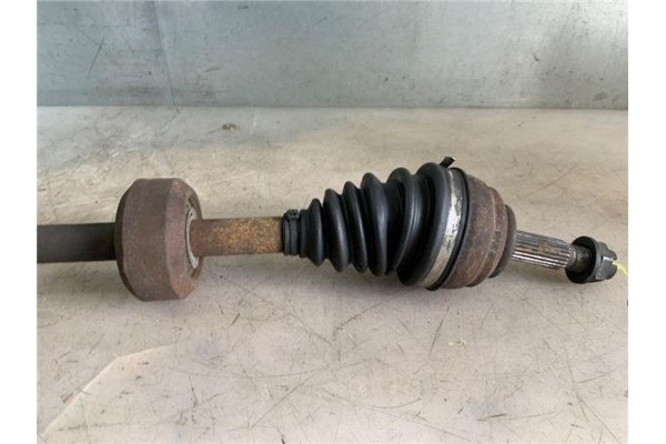 Recambio de palier delantero derecho para renault clio ii fase i (b/cb0) 1.4 alize referencia OEM IAM 7700110482  