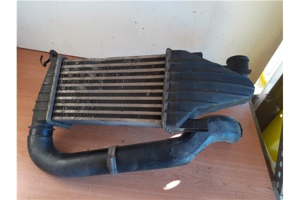 Recambio de intercooler para opel astra h berlina 1.7 cdti referencia OEM IAM 13128926 WK15294 