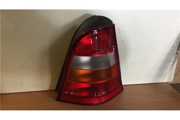 Recambio de piloto trasero derecho para mercedes-benz clase a (bm 168) 1.4 140 fashion (168.031) referencia OEM IAM 1688200264R 