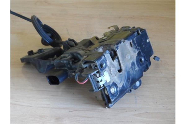 Recambio de cierre electromagnetico delantero derecho para volkswagen golf iv berlina (1j1) 1.6 referencia OEM IAM 6X1837013H  