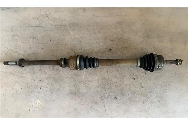 Recambio de palier delantero derecho para citroen saxo 1.4 vts referencia OEM IAM   