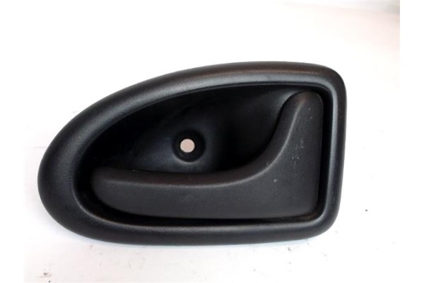 Recambio de manilla int. puerta delantero derecha para nissan primastar (x83) 2.5 combi, 9 plazas, batalla larga 2.96t referenci