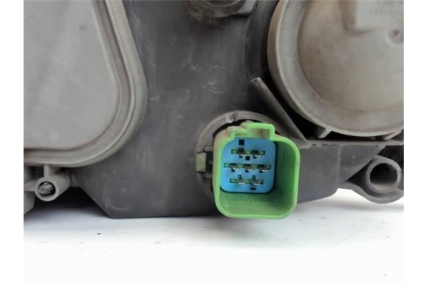 Recambio de faro delantero dcho para ford fiesta berlina referencia OEM IAM YS6113005AL 0301173302 1127895 , FORD | YS6113005EB 