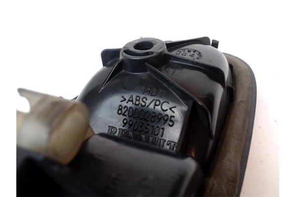 Recambio de manilla int. puerta delantero derecha para nissan primastar (x83) 2.5 combi, 9 plazas, batalla larga 2.96t referenci