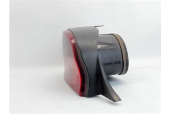 Recambio de piloto trasero izquierdo para citroen saxo referencia OEM IAM 6350F7  