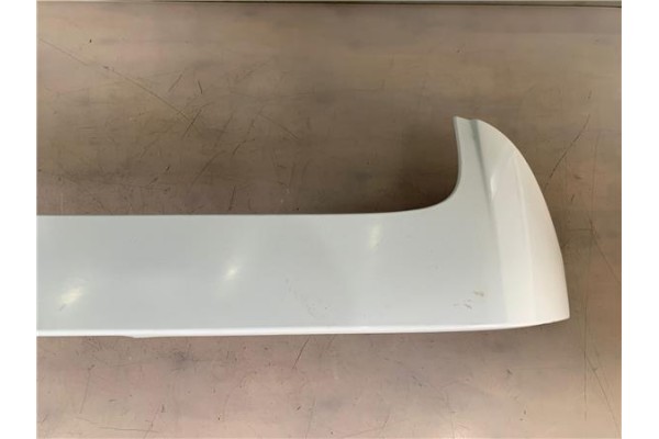 Recambio de aleron trasero para ford fiesta vi 1.4 tdci referencia OEM IAM 1747630  438 , FIAT | 456 , FIAT | 36 , FORD | 6 , FO