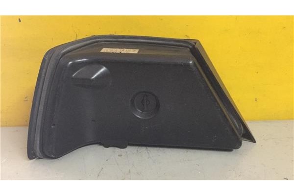 Recambio de piloto trasero derecho para mercedes-benz clase e (bm 124) berlina 2.0 d 200 (124.120) referencia OEM IAM 1248200264