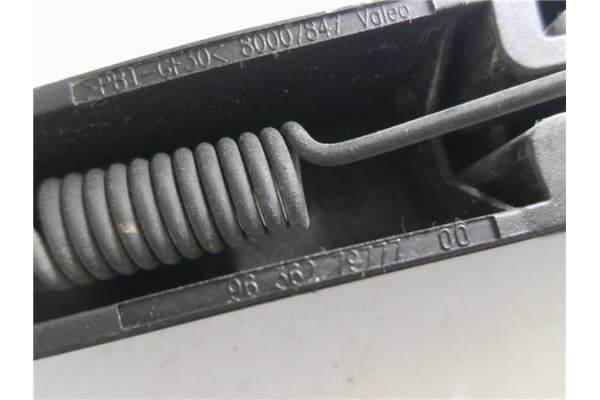 Recambio de brazo limpiaparabrisas trasero para peugeot 307 break / sw (s1) 2.0 hdi 110 referencia OEM IAM 9636279777  