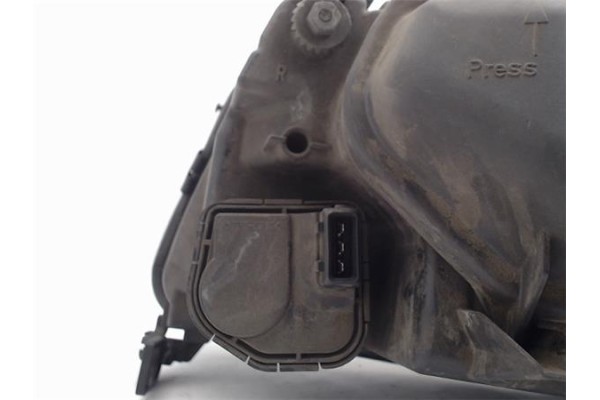 Recambio de faro delantero dcho para audi a4 avant (b5) referencia OEM IAM 1305219063  