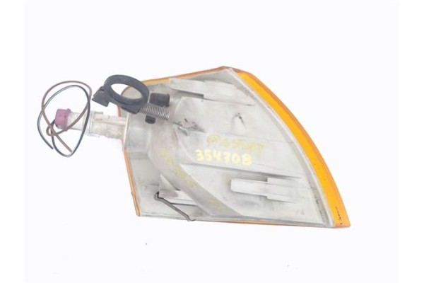 Recambio de intermitente delantero izquierdo para volkswagen passat berlina (3b2) 1.8 básico referencia OEM IAM 3B0953041  