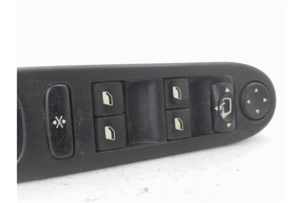 Recambio de mando elevalunas delantero izquierdo para peugeot 307 break / sw (s1) 2.0 hdi 110 referencia OEM IAM 96351624XT 5326