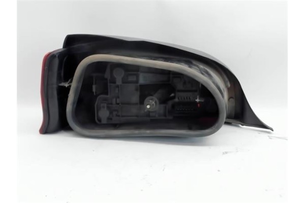 Recambio de piloto trasero derecho para citroen saxo referencia OEM IAM   