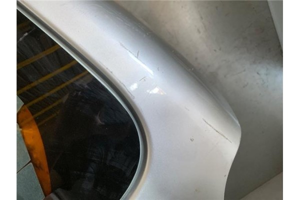 Recambio de porton trasero para opel agila 1.2 básico referencia OEM IAM 93175699  