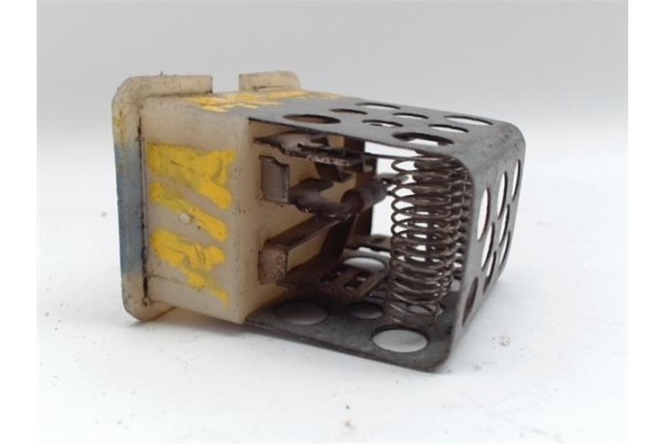 Recambio de regulador ventilador climatizacion para opel astra g berlina 2.0 club referencia OEM IAM 90560362 52475432 90559834 