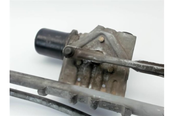 Recambio de motor limpiaparabrisas delantero para renault scenic ii (jm) 1.4 grand confort dynamique referencia OEM IAM 63565202