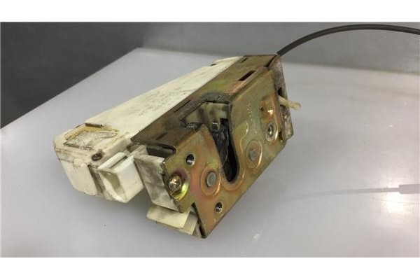 Recambio de cierre electromagnetico trasero izquierdo para ford escort berl./turnier 1.6 atlanta berlina referencia OEM IAM 93BG