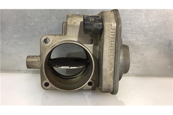 Recambio de caja mariposa aire para seat inca (6k9) 1.9 d combi plus/clx referencia OEM IAM 038128063C B02930638 38128063J , SEA