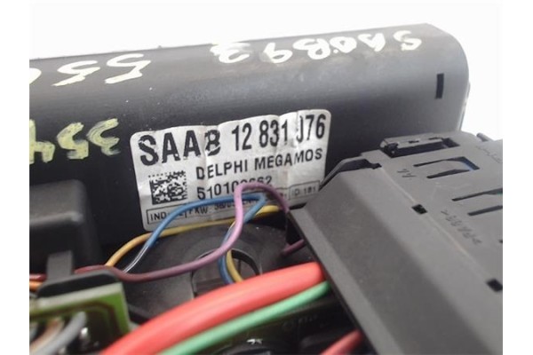 Recambio de luz delantero central techo para saab 9-3 cabriolet 2.0 t referencia OEM IAM 12832751 12831076 