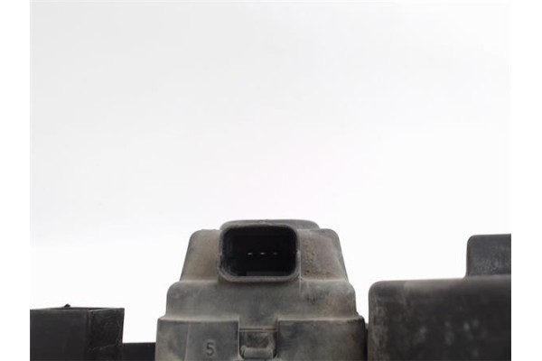 Recambio de faro delantero izquierdo para citroen berlingo referencia OEM IAM 085521110L  