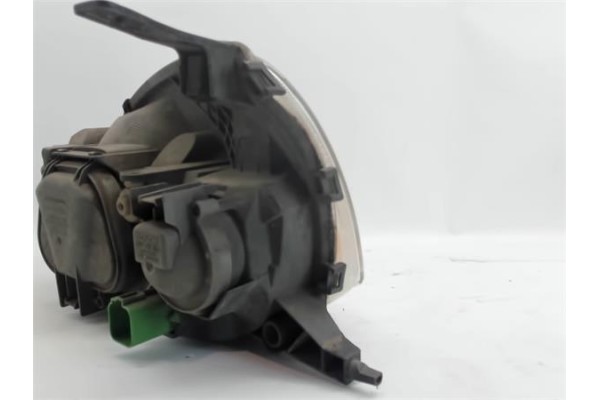 Recambio de faro delantero dcho para ford fiesta berlina referencia OEM IAM YS6113005AL 0301173302 