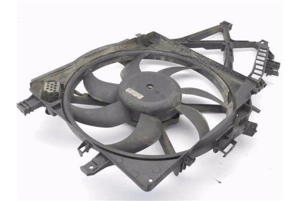 Recambio de electroventilador para opel corsa c 1.3 cdti referencia OEM IAM 8038845  