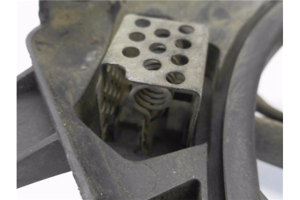 Recambio de electroventilador para opel corsa c 1.3 cdti referencia OEM IAM 8038845  