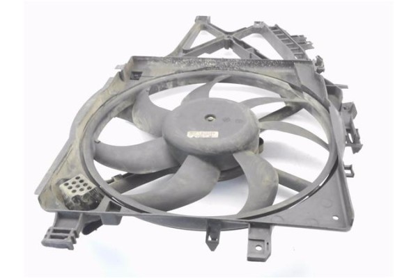 Recambio de electroventilador para opel corsa c 1.3 cdti referencia OEM IAM 8038845  