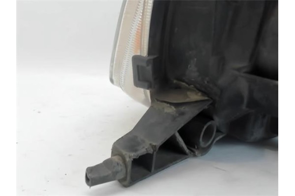 Recambio de faro delantero izquierdo para ford fiesta berlina referencia OEM IAM YS6113006AK 0301173301 