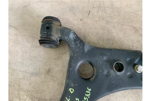 Recambio de brazo suspension delantero izquierdo para mercedes-benz clase a (bm 169) 1.5 a 150 (169.031) referencia OEM IAM A169