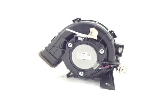 Recambio de electroventilador para toyota c-hr 2.0 hibrido referencia OEM IAM G923047080 BASF510B28 