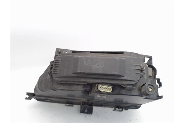Recambio de faro delantero dcho para citroen xantia berlina referencia OEM IAM 95667948  