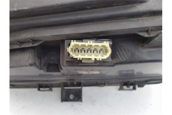 Recambio de faro delantero dcho para citroen xantia berlina referencia OEM IAM 95667948  