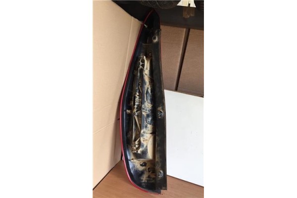 Recambio de piloto trasero derecho para mitsubishi colt cz3 berl. 5 (z30a) 1.3 atlantis referencia OEM IAM 27950204  