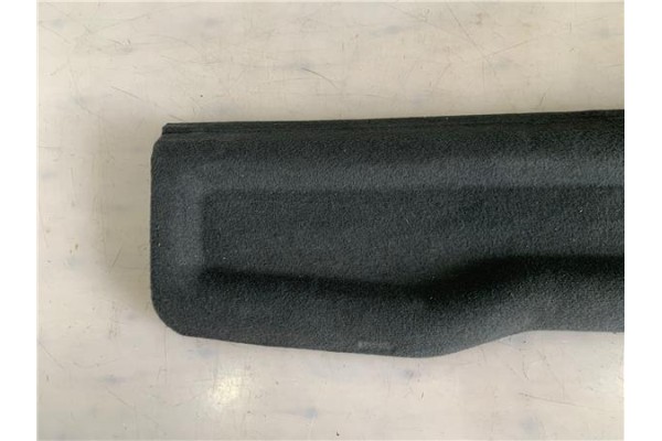 Recambio de bandeja trasero para seat arosa (6h1) 1.0 referencia OEM IAM 6X0867769FB92  